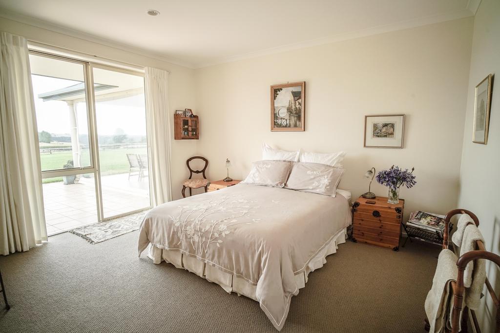 Country House B&B Waimate North Exterior photo
